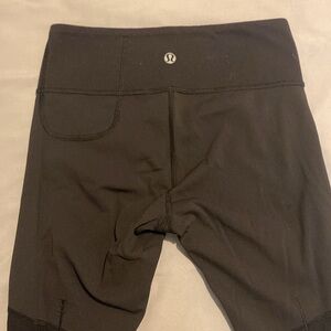 Black lululemon leggings